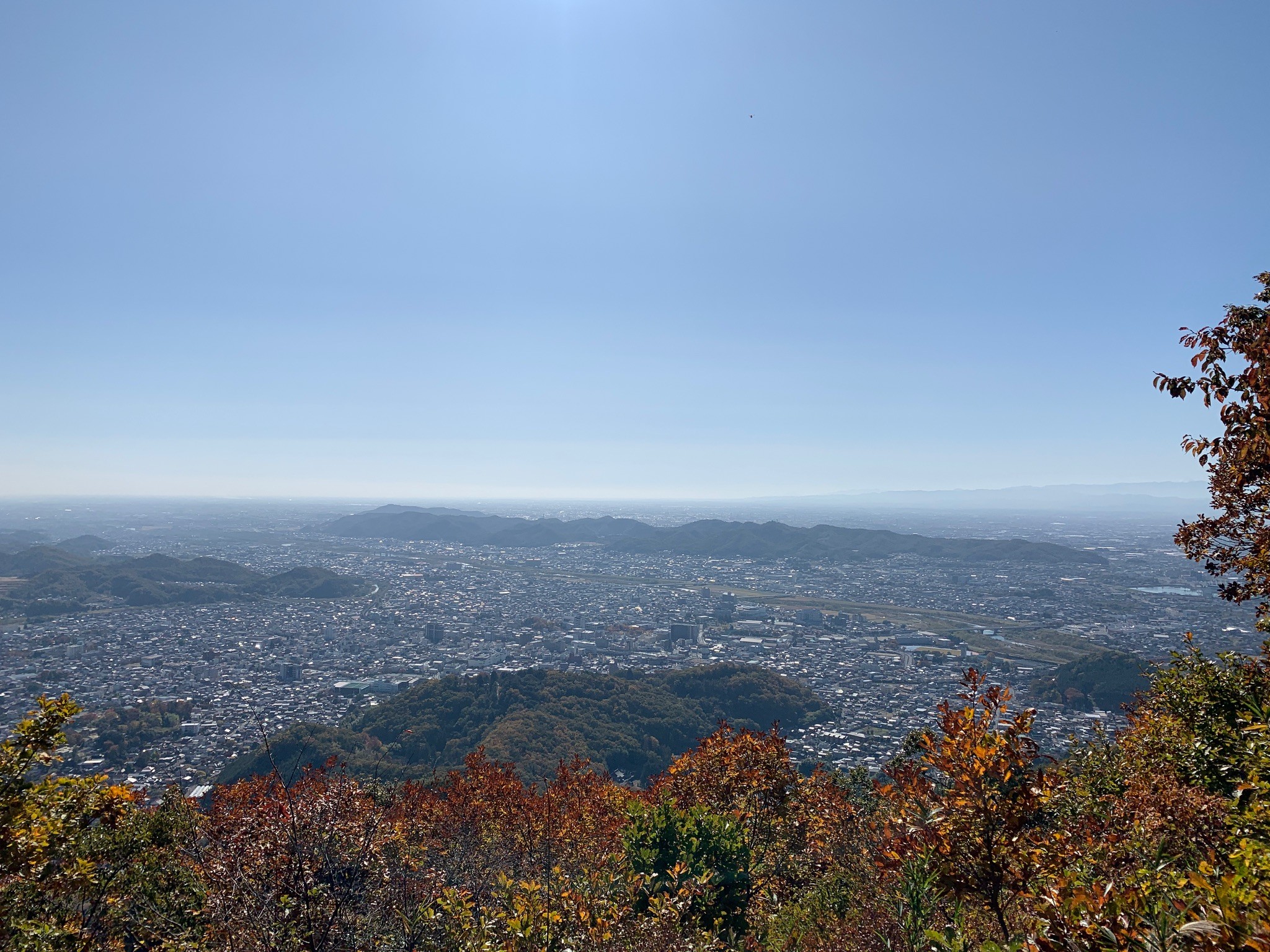 秋の桐生の街並み（遠景）