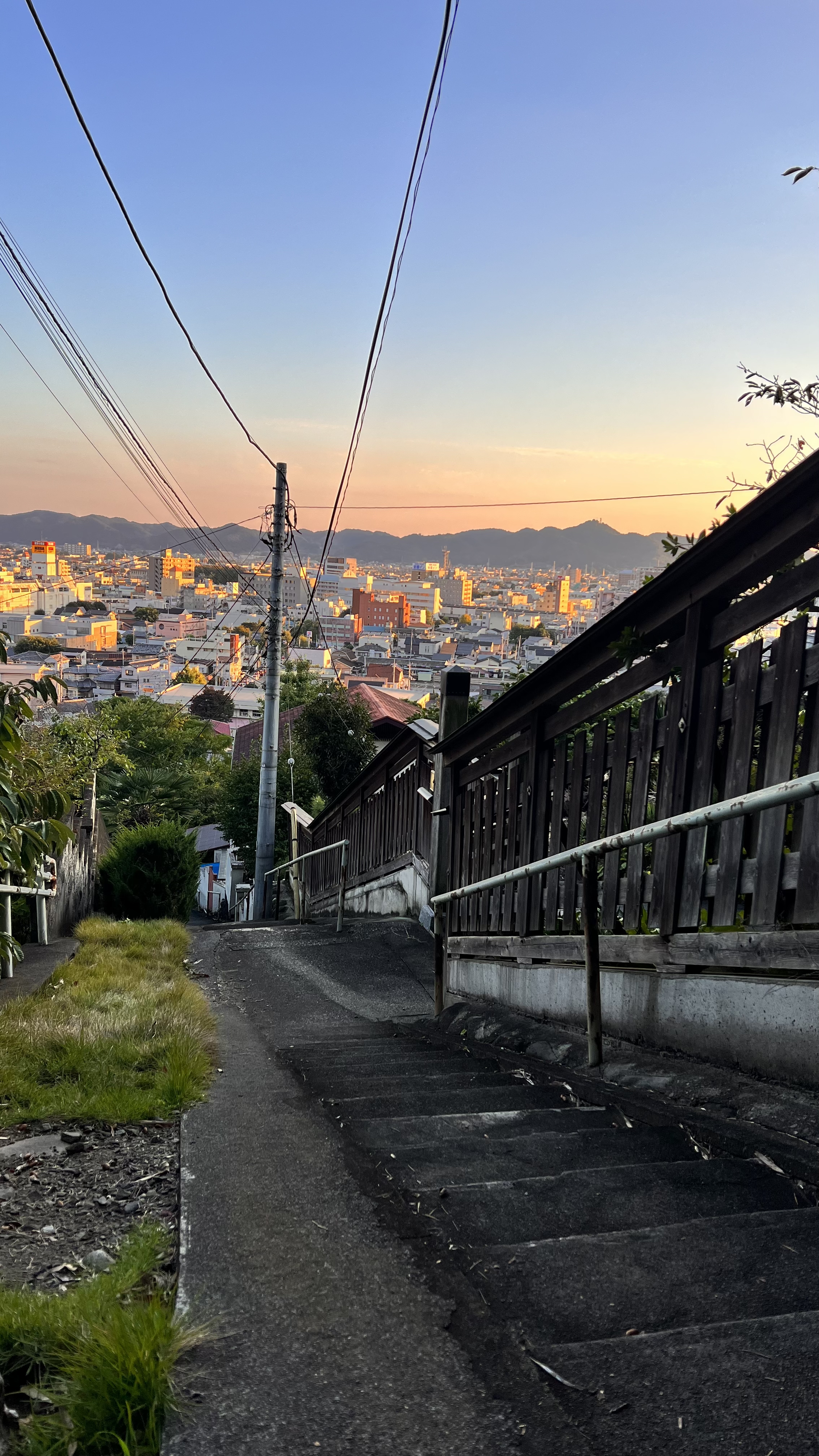 桐生市の夕方の街並み